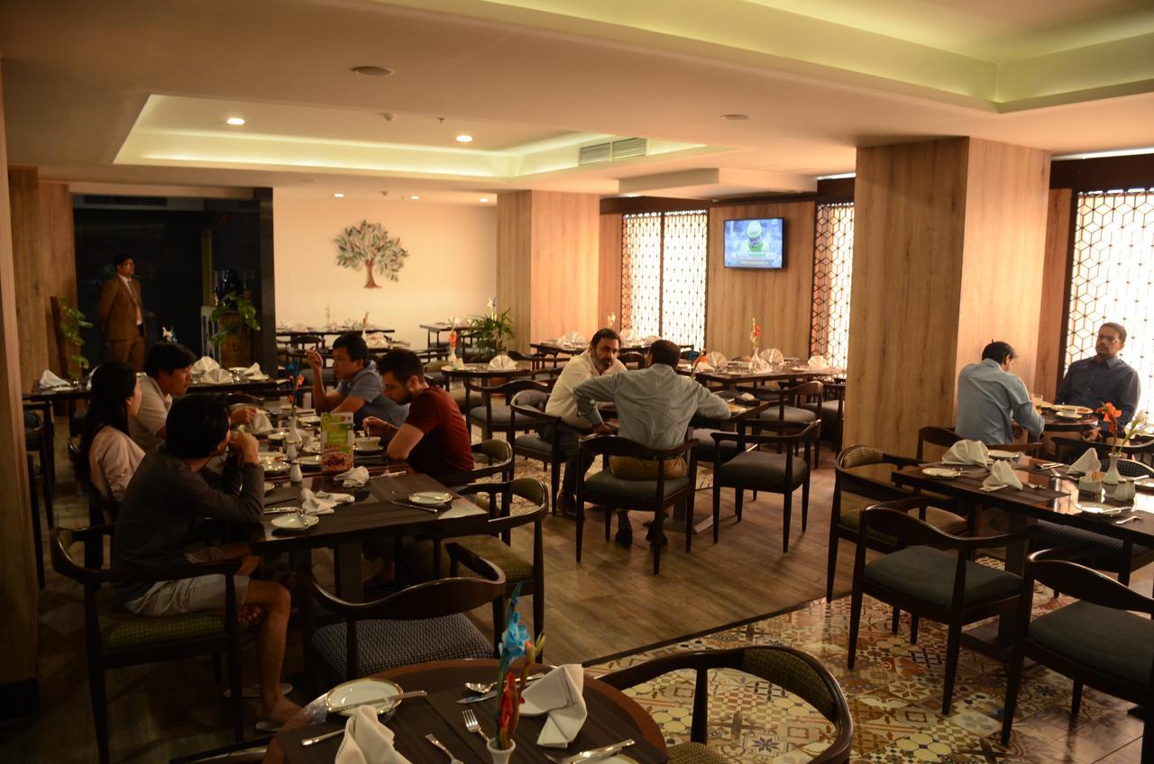Hotel Dgates Lahore Luaran gambar